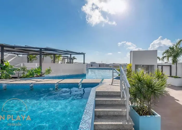 Steps From 5th Ave With Rooftop Pool Gym & Cinema Playa del Carmen