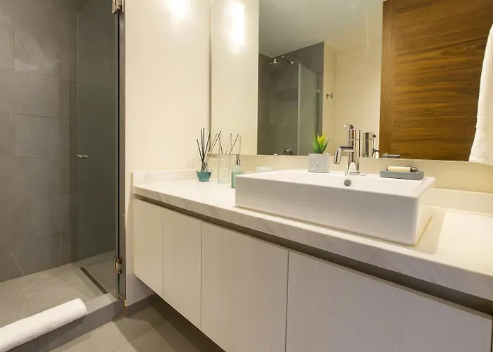Steps From 5th Ave With Rooftop Pool Gym & Cinema * Playa del Carmen